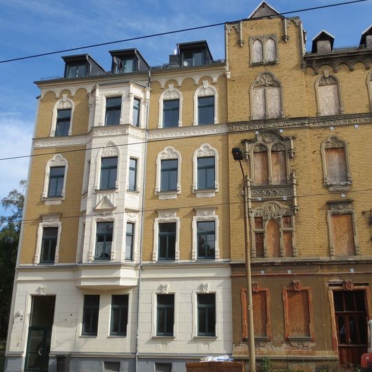 Mietshaus in vormals geschlossener Bebauung Bernsdorfer Straße 167