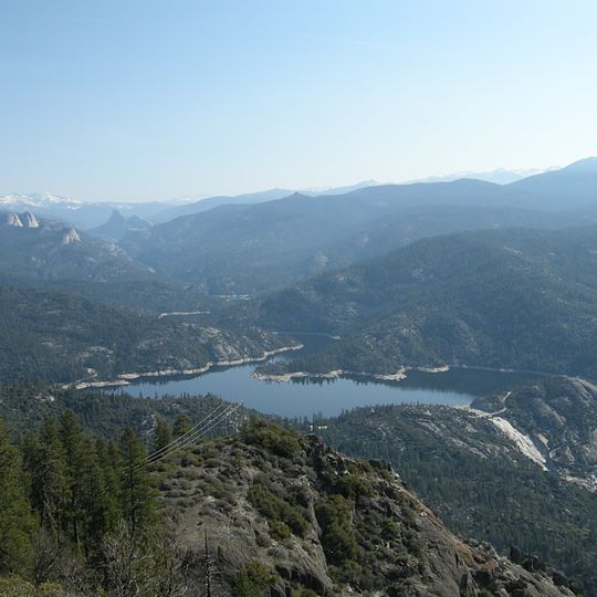 Mammoth Pool Reservoir
