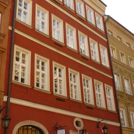 Kamienica , ob. biblioteka