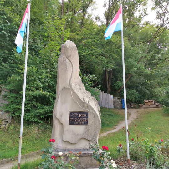 Bollendorf-Pont 1989 Independence Memorial