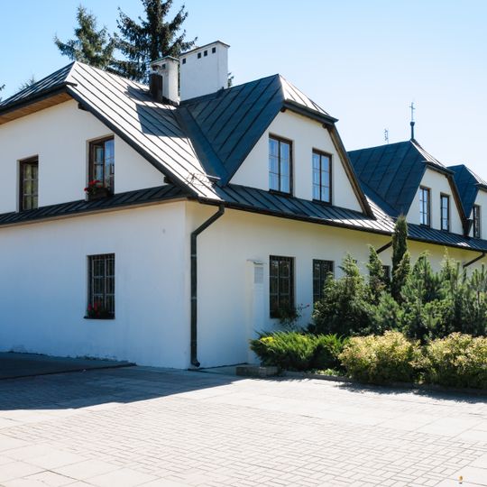 Klasztor, ob. plebania