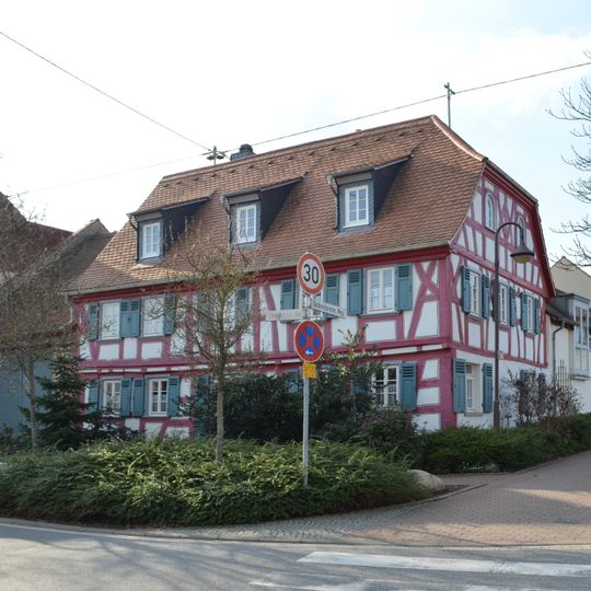 Hauptstraße 30
