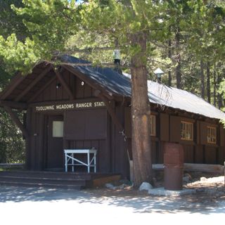 Tuolumne Meadows Ranger Station