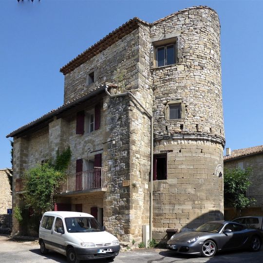 Église fortifiée Saint-Pierre de Aureillac