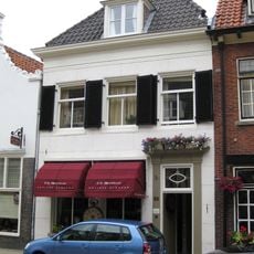 Marktstraat 32, Naarden