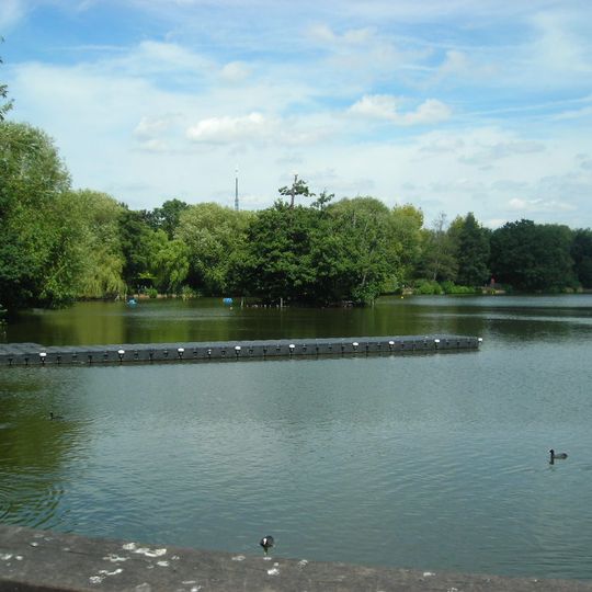 South Norwood Lake and Grounds