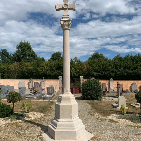 Cemetery cross of Bouligneux