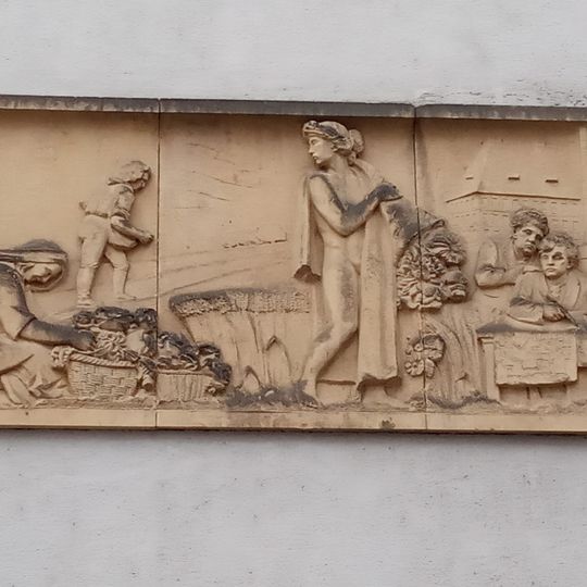 Relief at Madridská 26