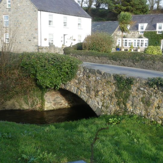 Pont Edern