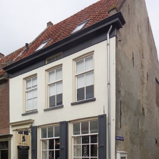 Peperstraat 7, Buren