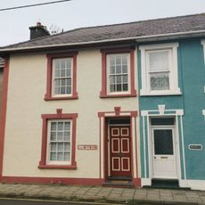 No.8 Victoria Street (Llwynon)