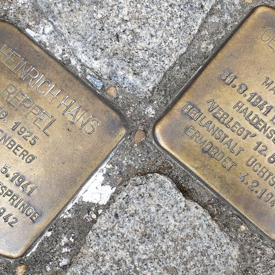 Stolperstein en memoria de Heinrich Hans Reppel
