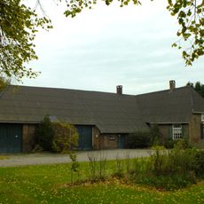 Krukboerderij in ambachtelijk-traditionele stijl