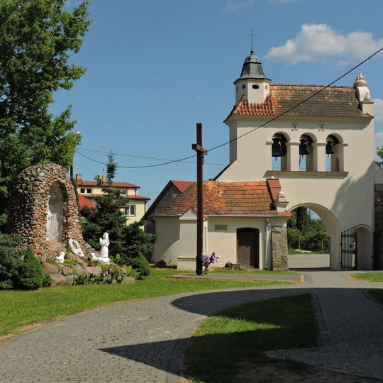 Dzwonnica-brama w Wilkowie