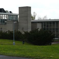 Chladicí věže MFF UK v Libni