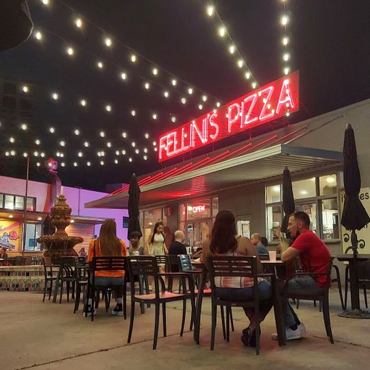 Fellini's Pizza