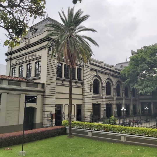 Edificio Estación Ferrocarril de Antioquia