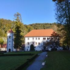 Območje gradu Polhov Gradec