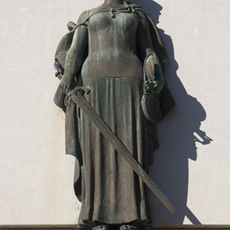Statue