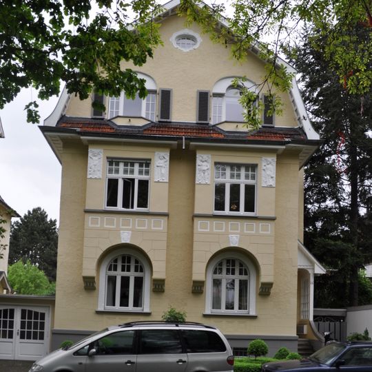 Denglerstraße 4