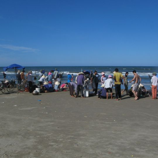 Hải Hòa Beach