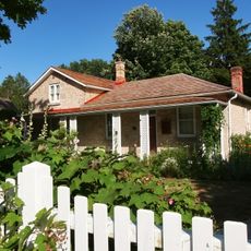 McCrae House