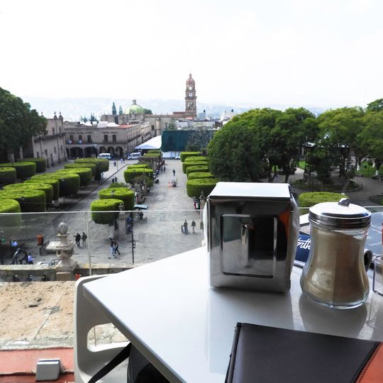 El Campanario Café