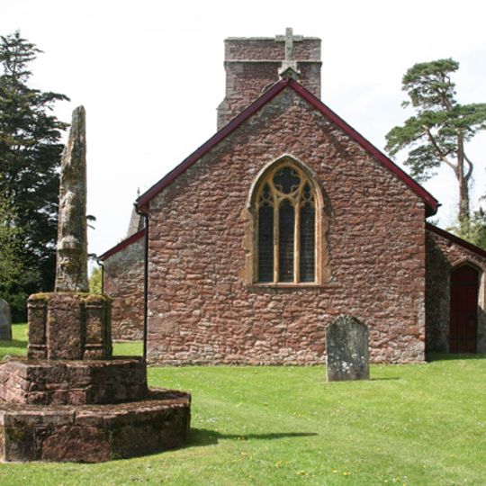 Heathfield Churchyard Cross