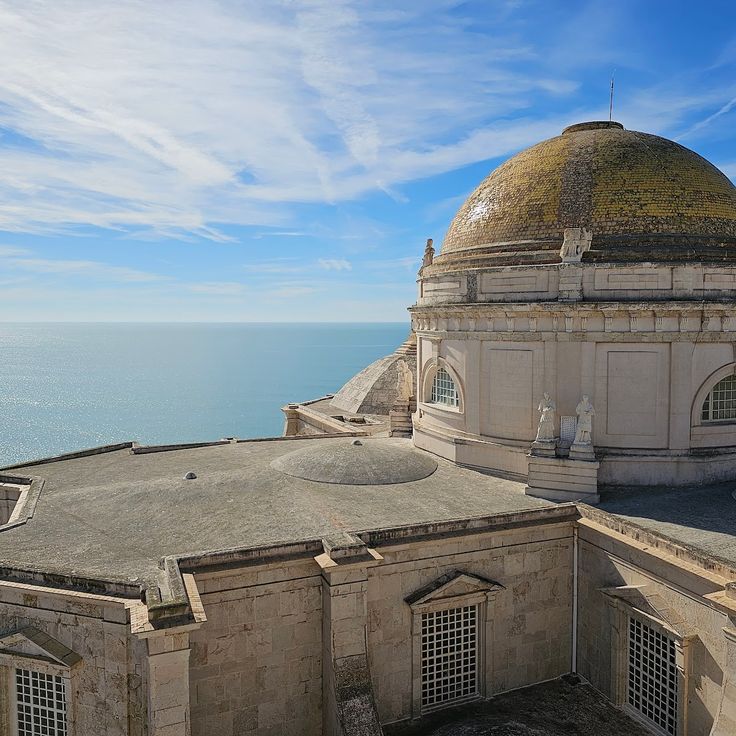 Torre de Levante o del Reloj • Catedral de Cádiz
