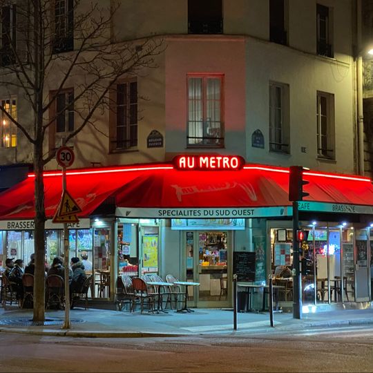 Au Métro