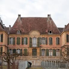 Château with outbuildings