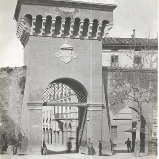 Saint Mamolo Gate