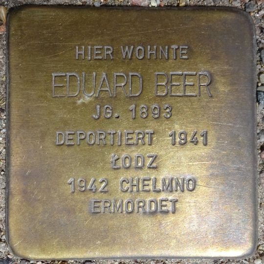 Stolperstein en memoria de Eduard Beer