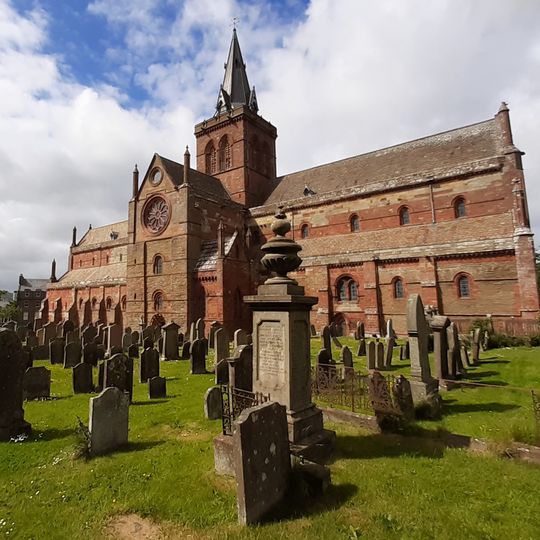 Kirkwall, St Magnus Cathedral, Graveyard