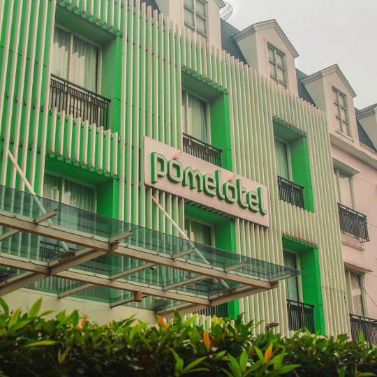Pomelotel