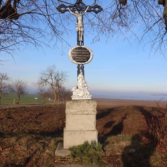 Kříž u Okrašovické lípy v Okrašovicích