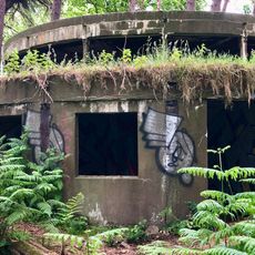 Hound Point Battery, 150m W of Fishery Cottage
