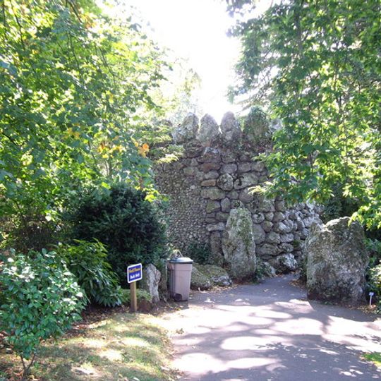 Shell House Including Rockery To South West