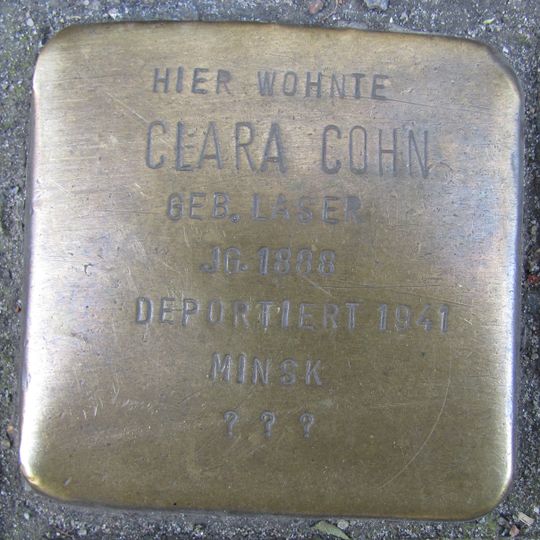 Stolperstein en memoria de Clara Cohn