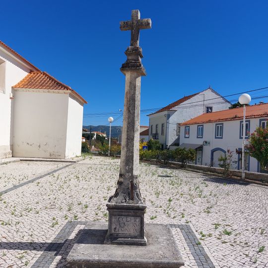 Cruzeiro Paroquial em Évora de Alcobaça