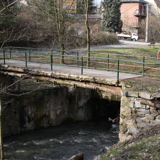 Lávka před zatrubněným úsekem Stařečského potoka