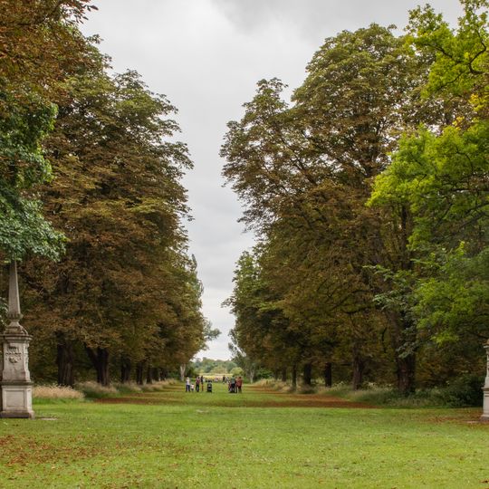 Pair Of Obelisks And Attached Balustrade, At Coronation Avenue, At Anglesey Abbey