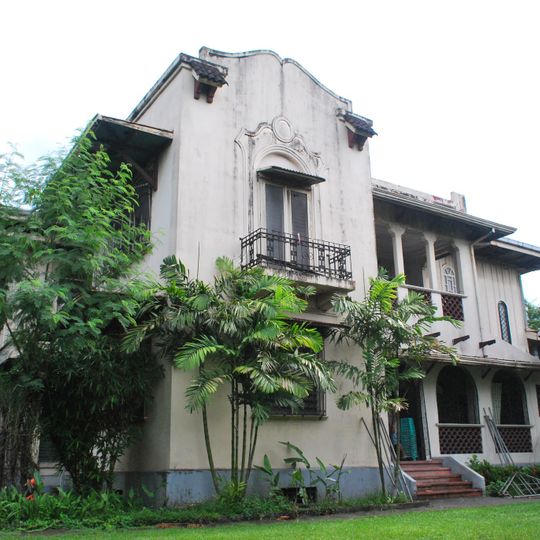 German Locsin Unson Ancestral House