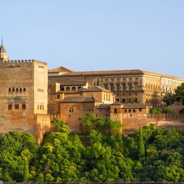 Historyczne twierdze i zamki wojskowe na świecie