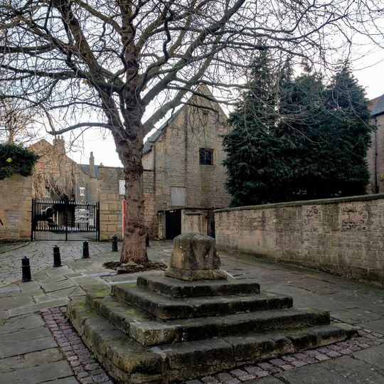 Mansfield Woodhouse Cross