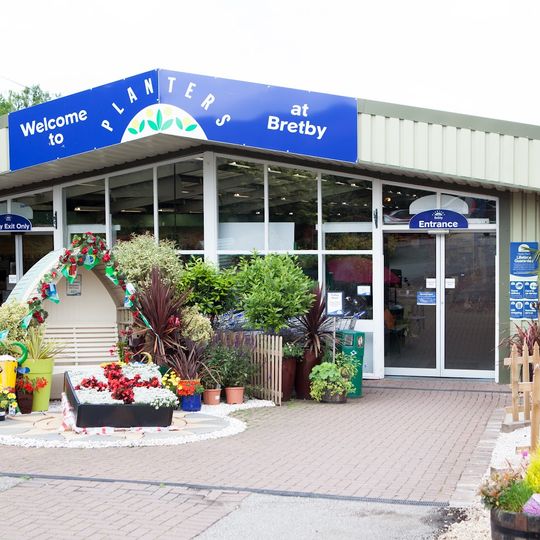 Planters at Bretby