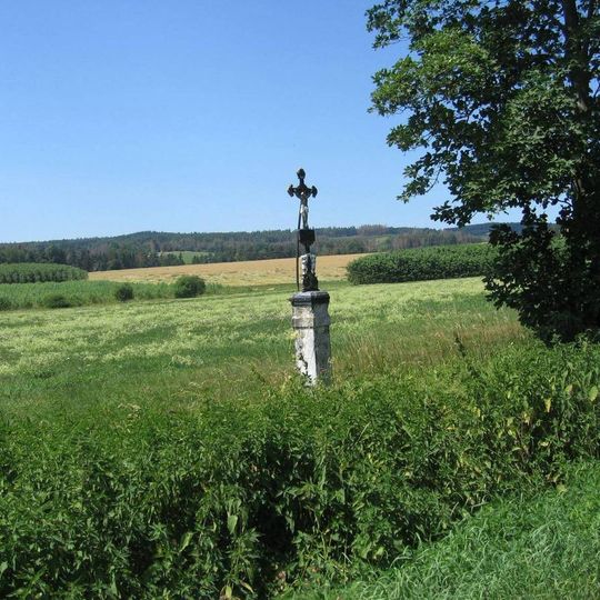 Boží muka u křižovatky silnic jižně od osady Štítovky