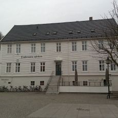 LINDESNESGÅRDEN (WATTNEGÅRDEN, BONDEHEIMEN )