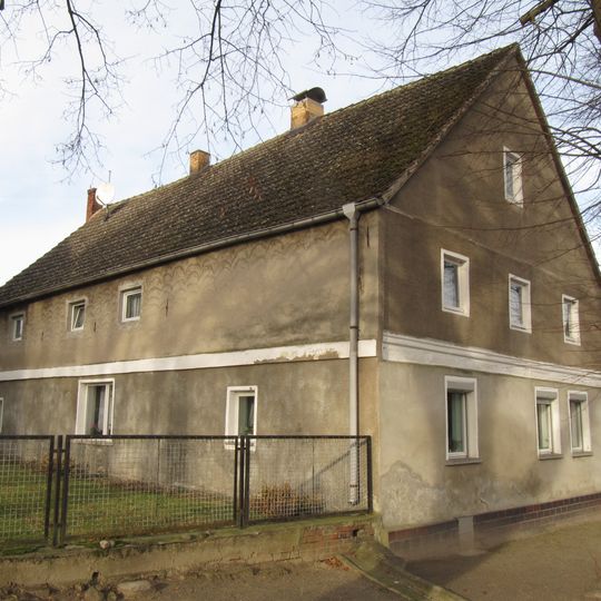 Wohnhaus Dorfstraße 8