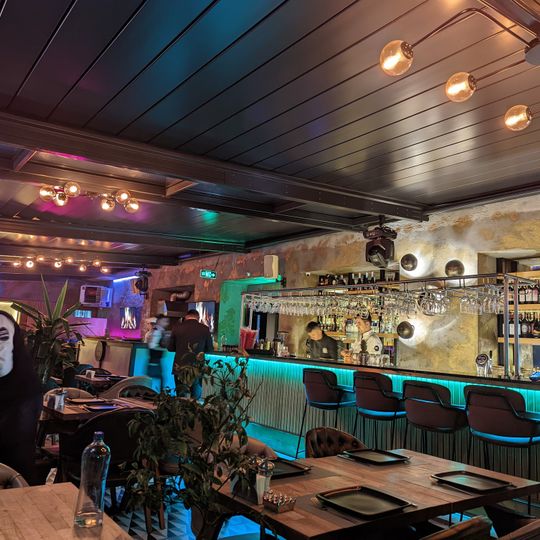 Lotiz Lounge & Hookah